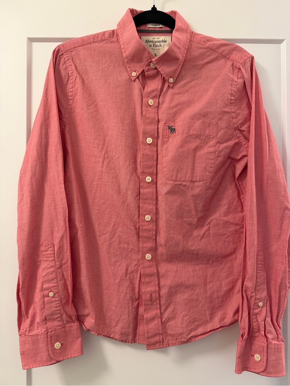 Abercrombie & Fitch Men's Pink Button-Down Oxford Shirt - Small fitted